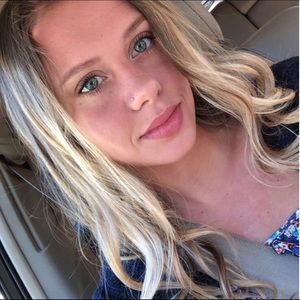 Meet your Posher, Makenna